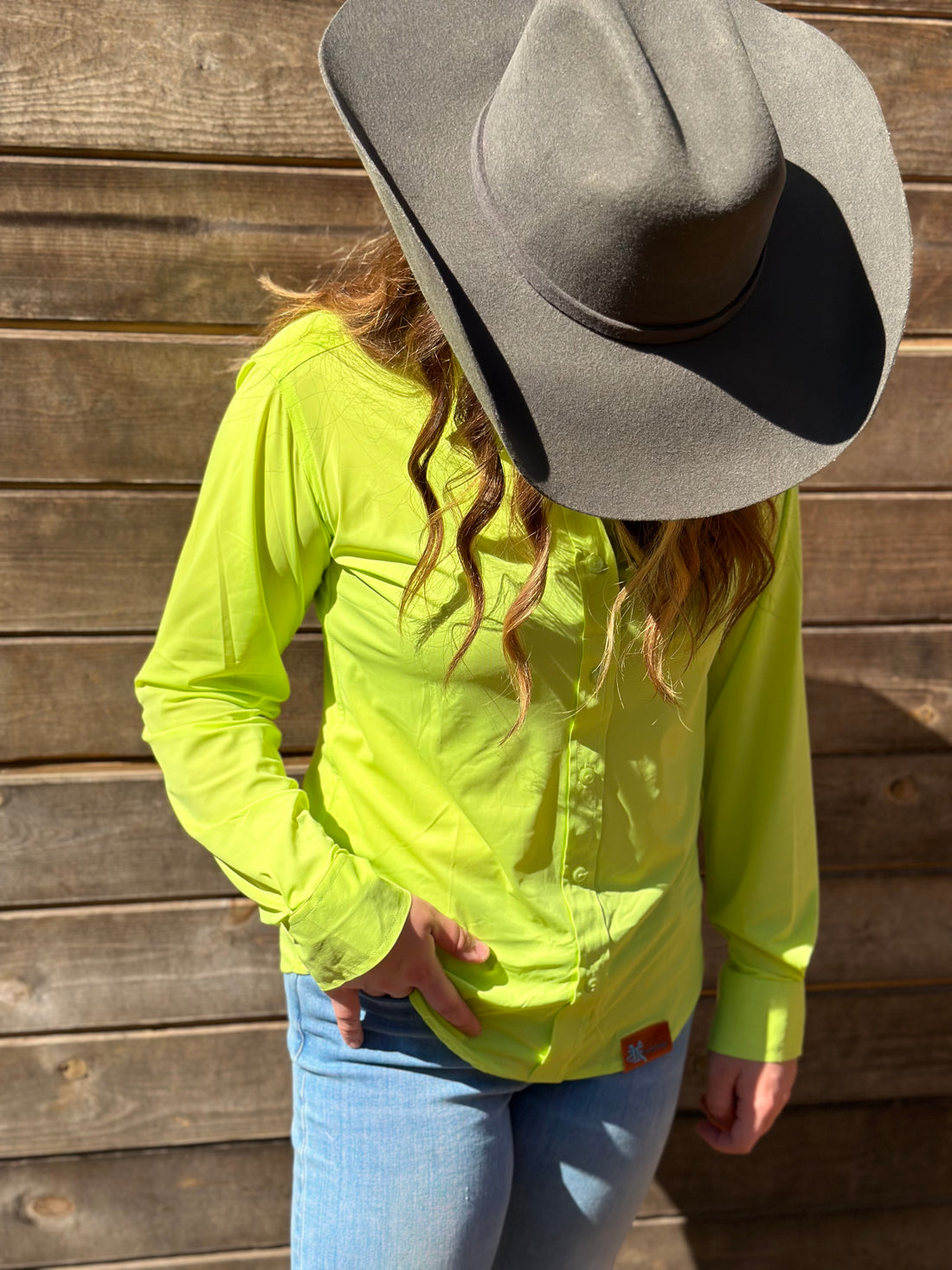 PUNCHY PULLOVER- LIME